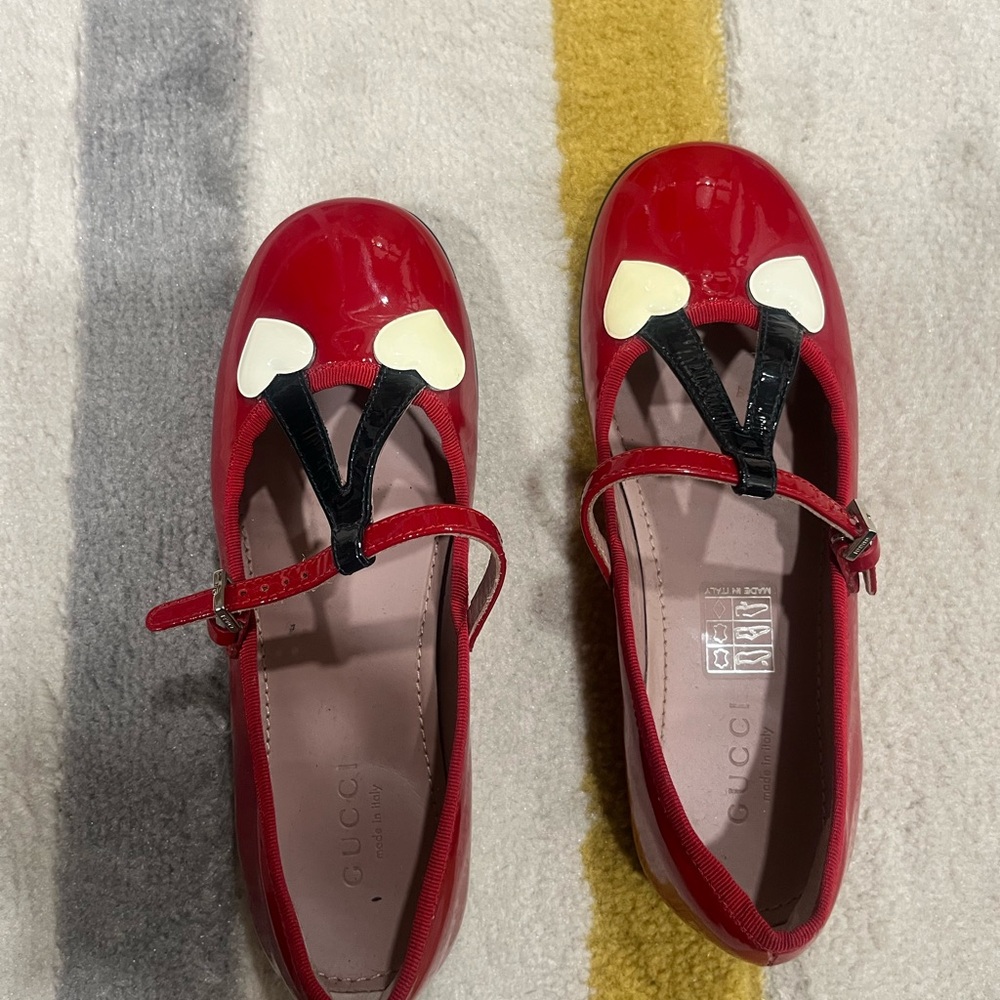 Gucci Red Patent Mary Jane Shoes with Black & Cream Heart Accents